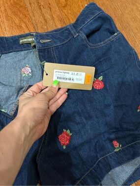 Brand New with Tags, Prince Highway Dark Blue Jean Shorts w/ Rose Embroidery, L